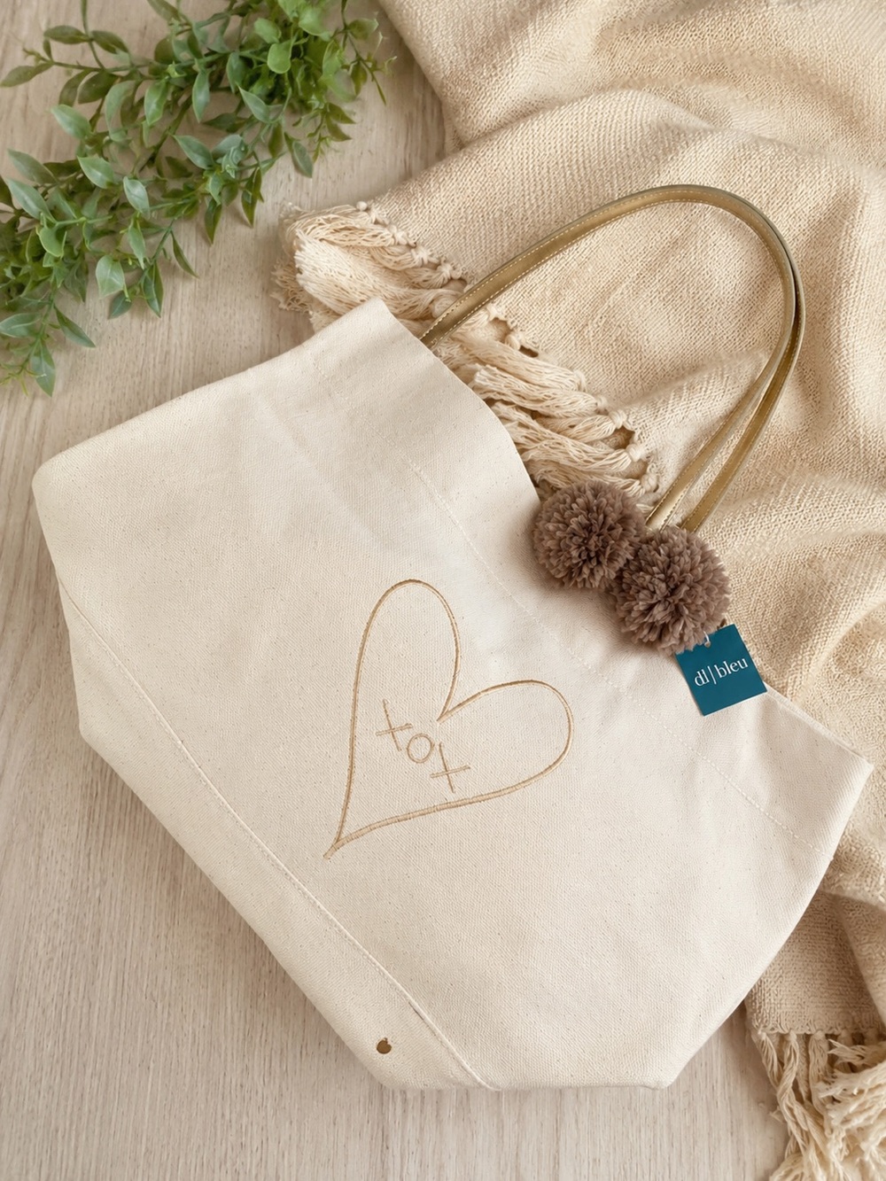 NWT dl|blue Canvas Tote Bag Cream Gold Embroidered Heart Pom Pom‎ Beach Coastal